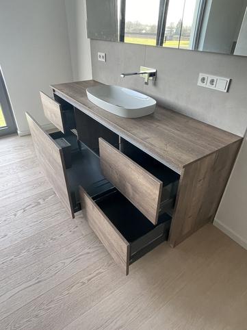 Waschtisch in Halifax Eiche Zinn Schubkästen mit Glasseiten